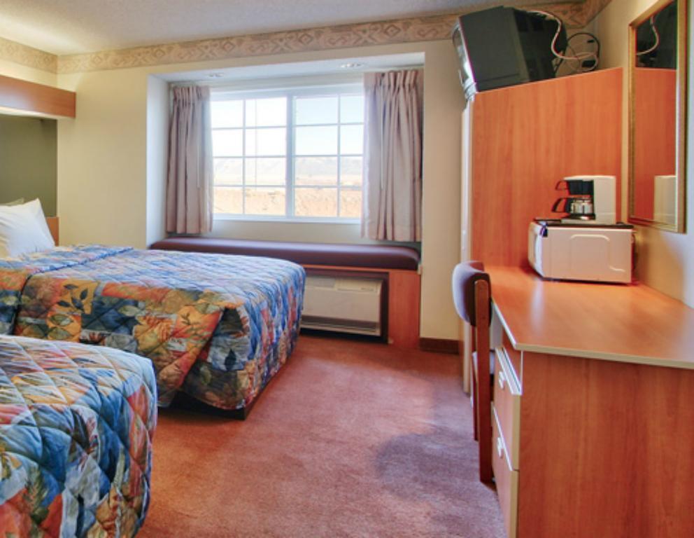 Western Skies Inn & Suites Los Lunas Bilik gambar