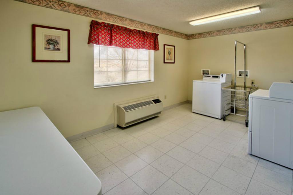 Western Skies Inn & Suites Los Lunas Luaran gambar